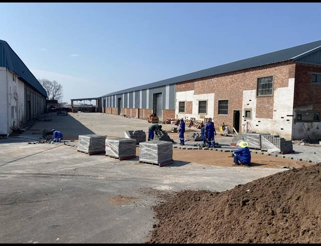 1,500M² FACTORY TO LET IN NEW GERMANY